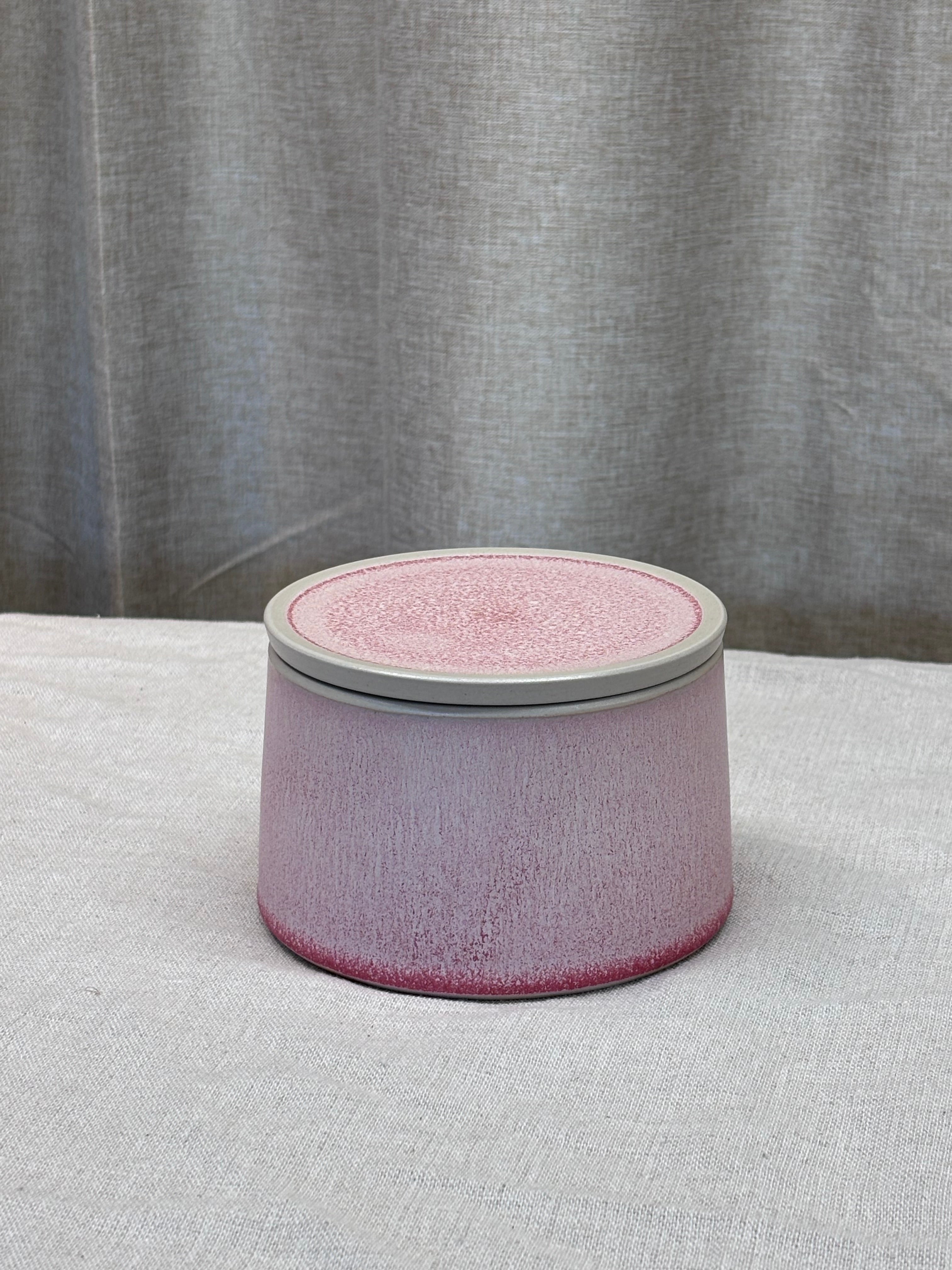 Smørkrukke, lyserød 2. sortering