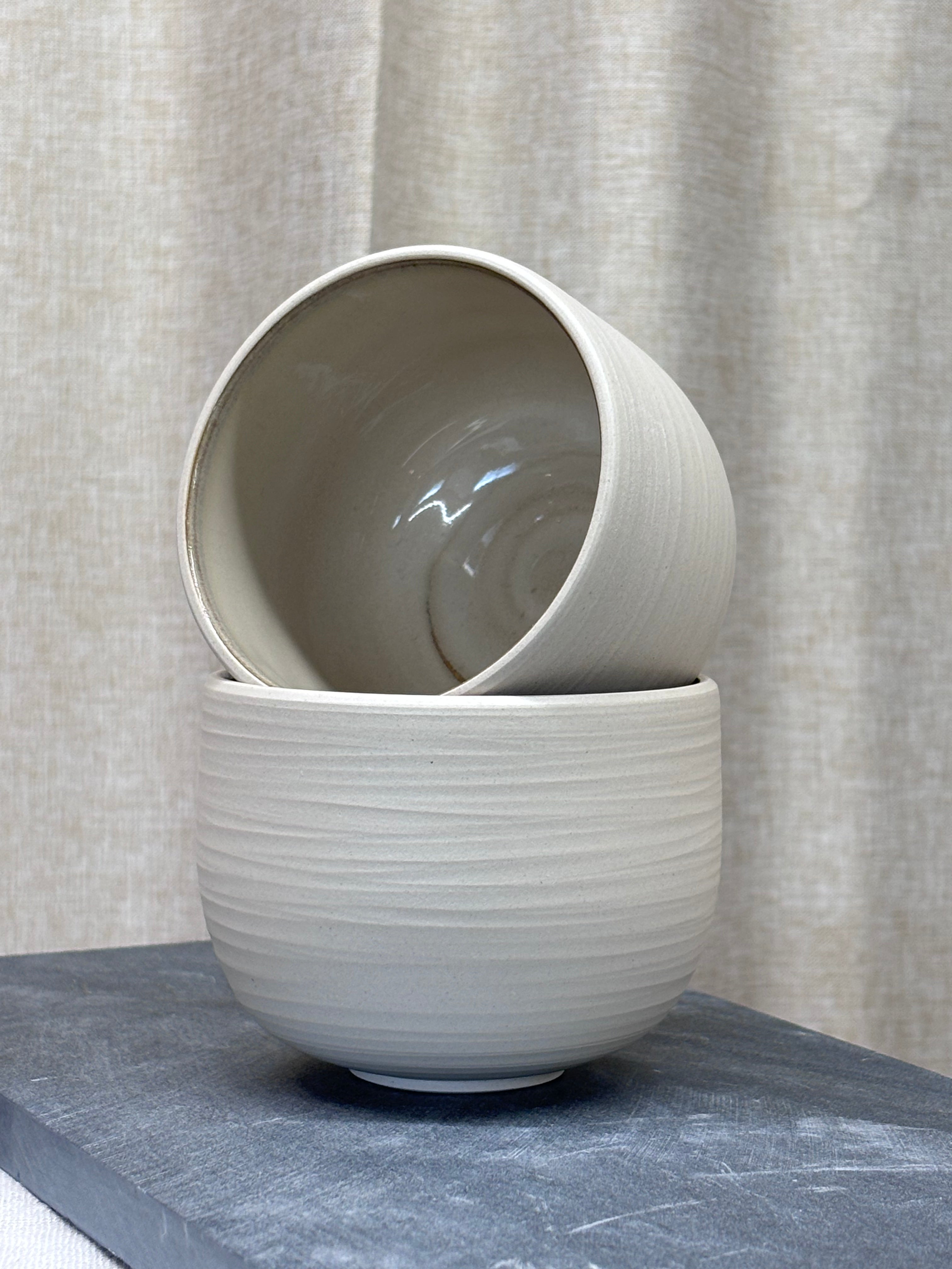 Rillet og rå, beige