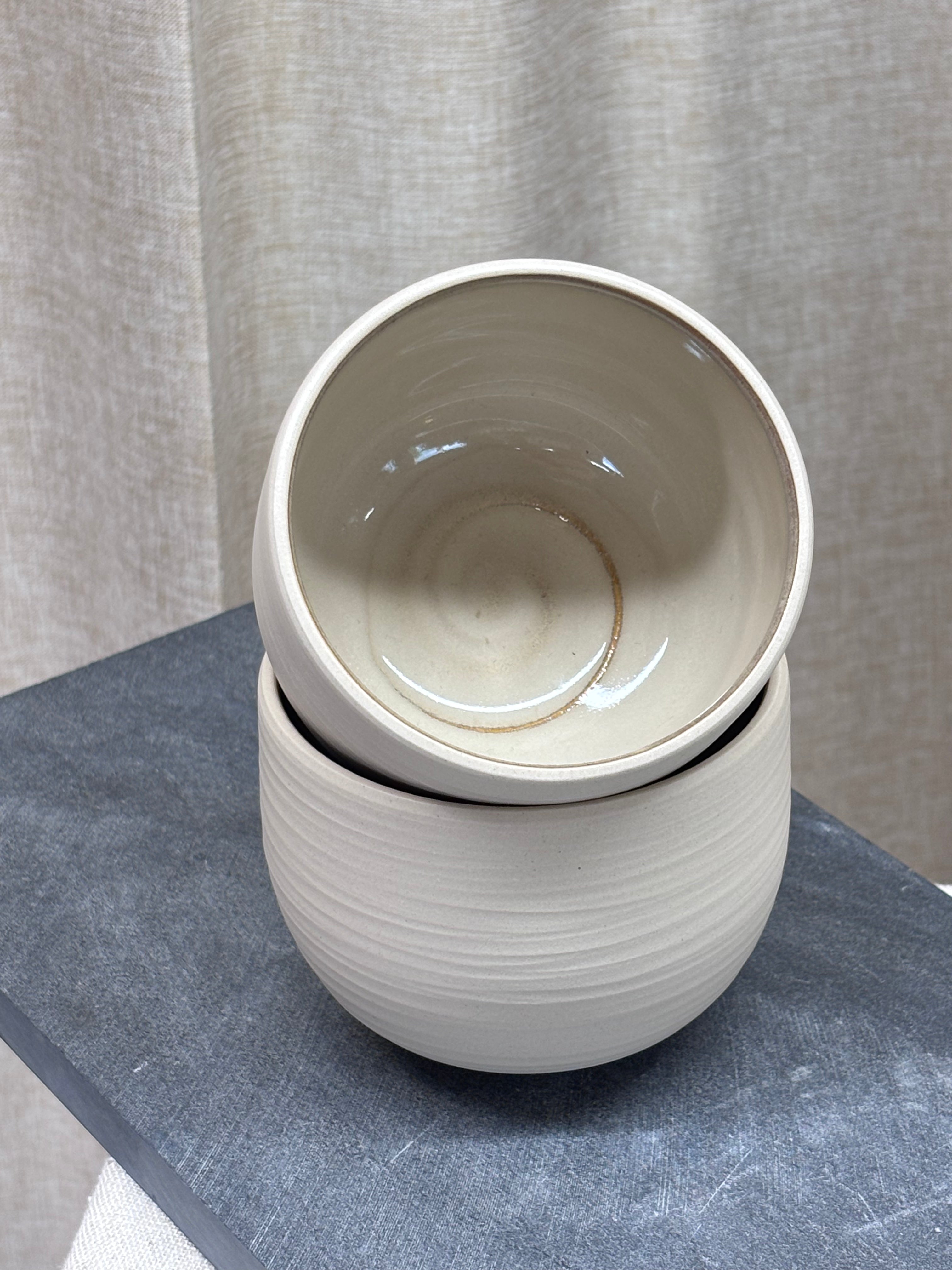 Rillet og rå, beige