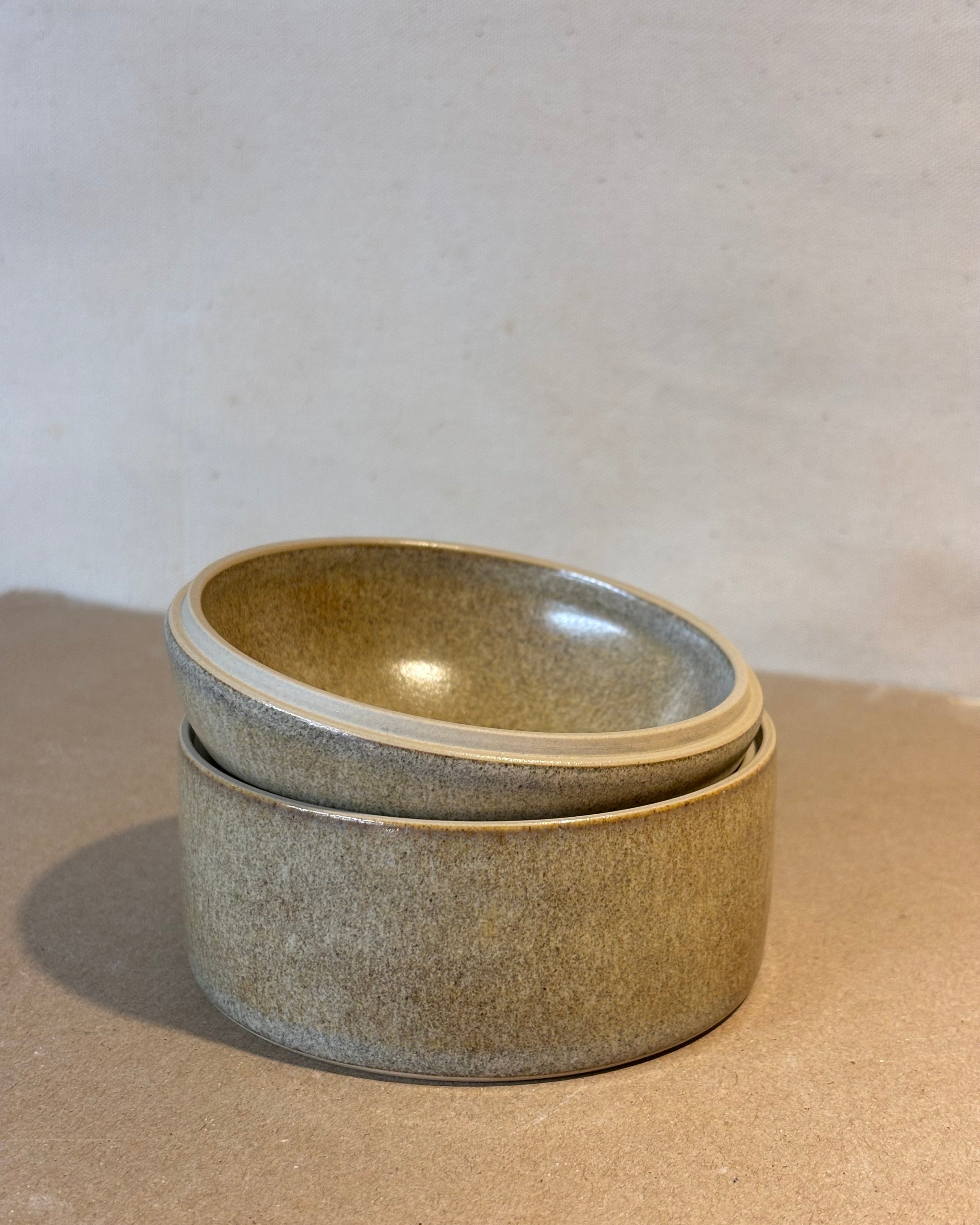 Lågkrukke, sand