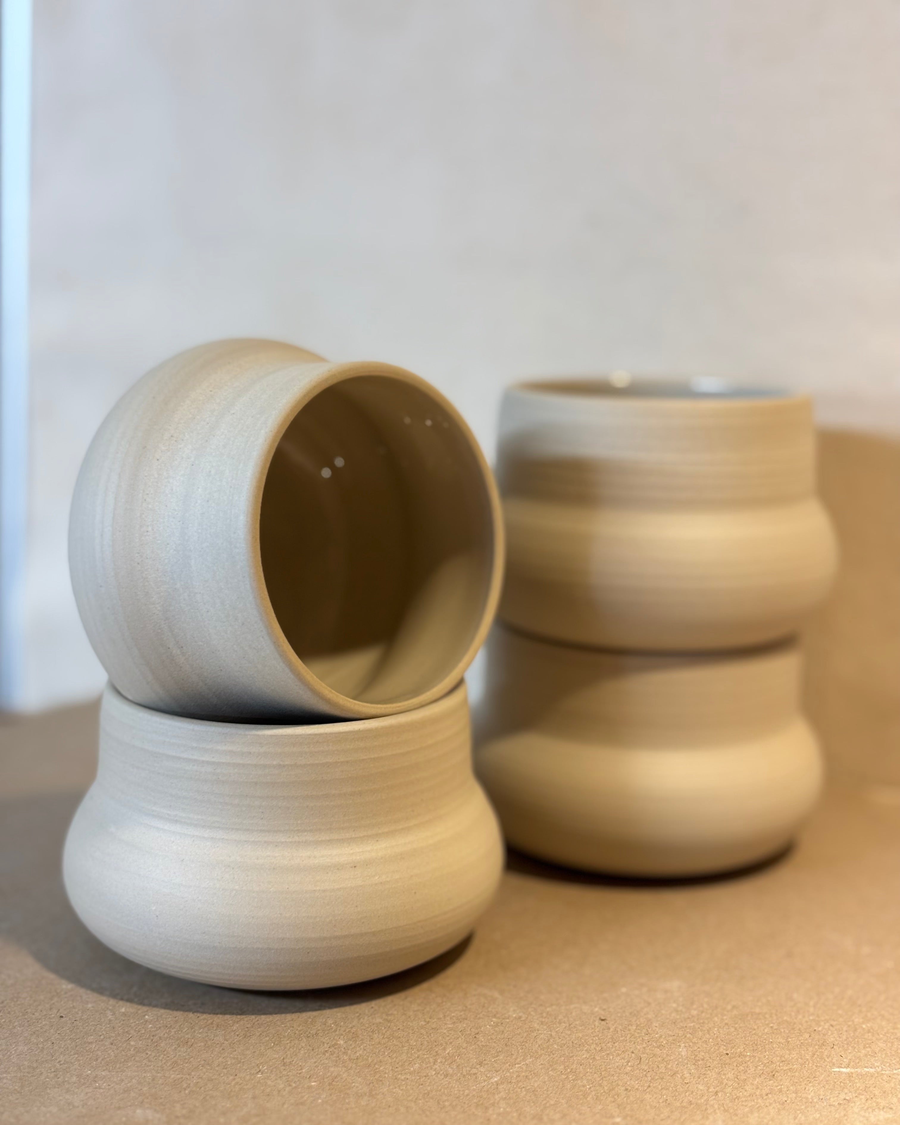 Rillet & rå kop, blank