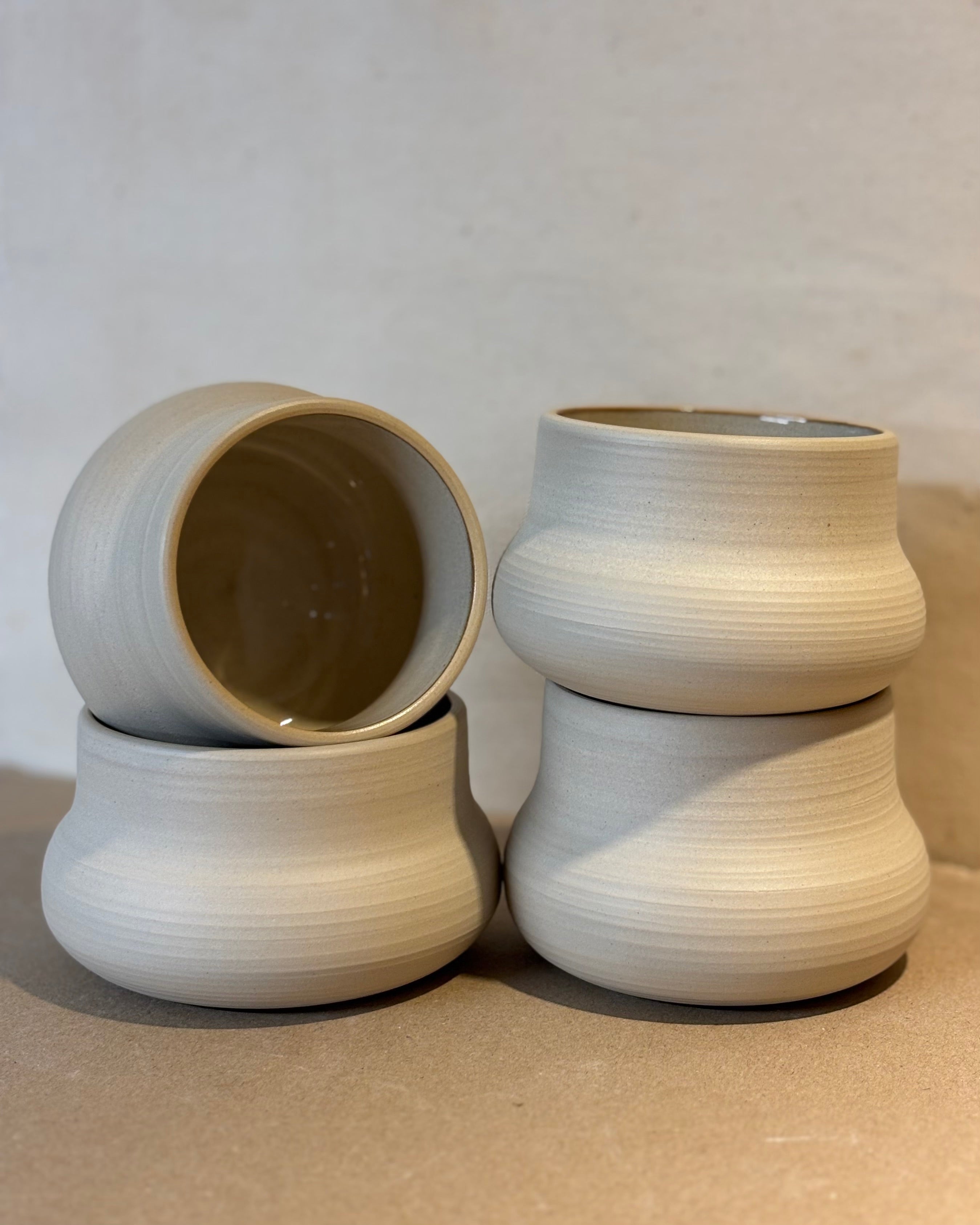 Rillet & rå kop, beige